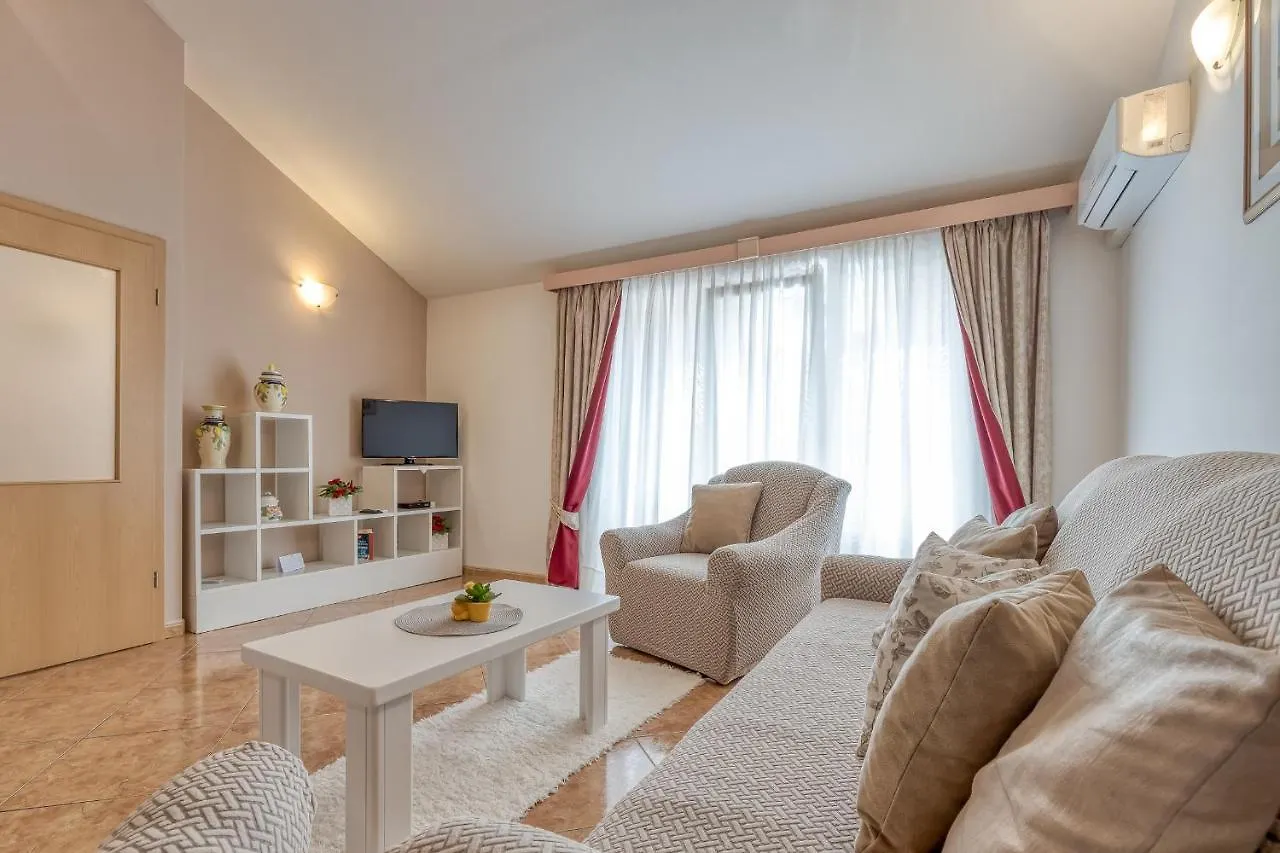 Apartments Slavica Poreč 3*,  Kroatië