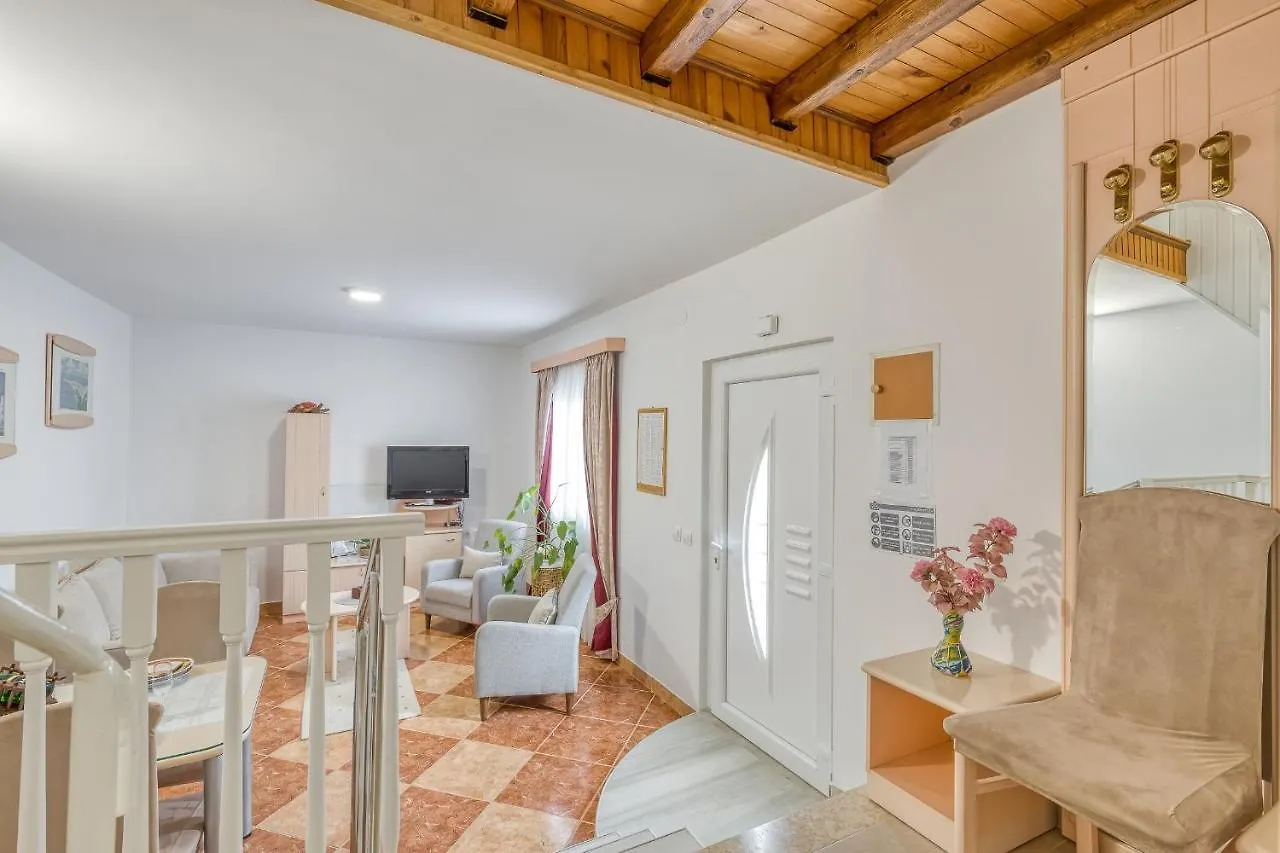 *** Gasthof Apartments Slavica Poreč Kroatien